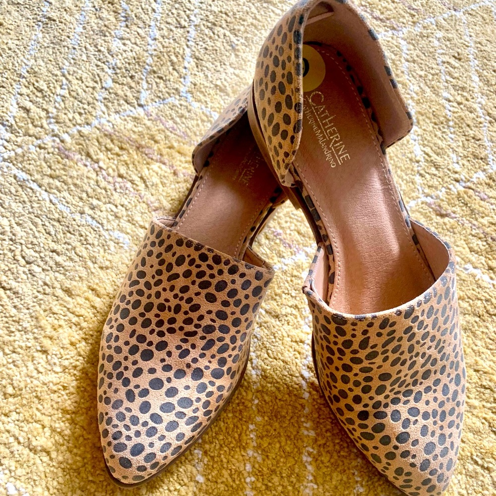 NWT Animal Print Flats